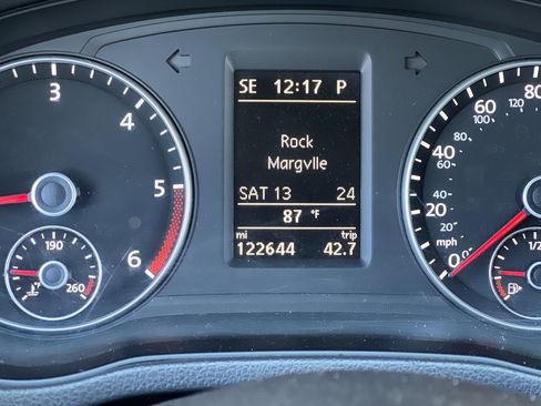 Used 2015 Volkswagen Passat TDI SE image 27