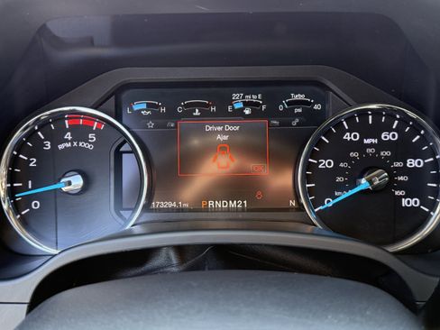 Used 2019 Ford F450 Lariat w/ Lariat Ultimate Package image 30