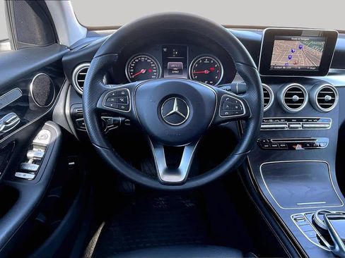 Used 2017 Mercedes-Benz GLC 300 4MATIC Coupe image 6