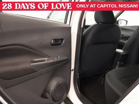 New 2025 Nissan Kicks Play S image 26