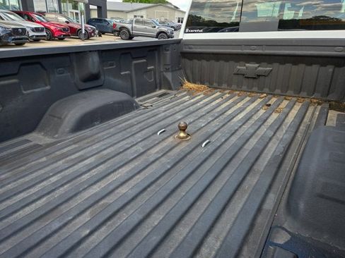 Used 2025 Chevrolet Silverado 3500 High Country w/ Technology Package AWD/4WD image 7