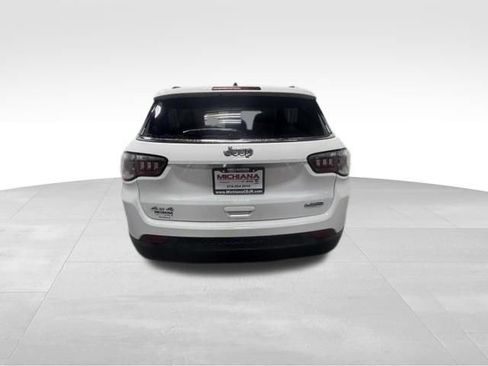 Used 2024 Jeep Compass Latitude AWD/4WD image 8
