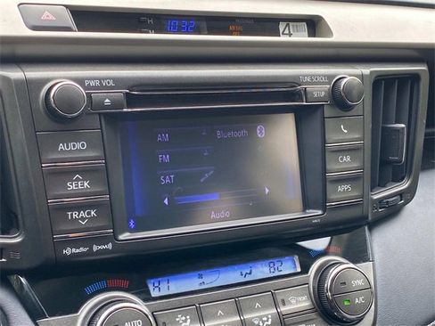 Used 2013 Toyota RAV4 Limited image 23