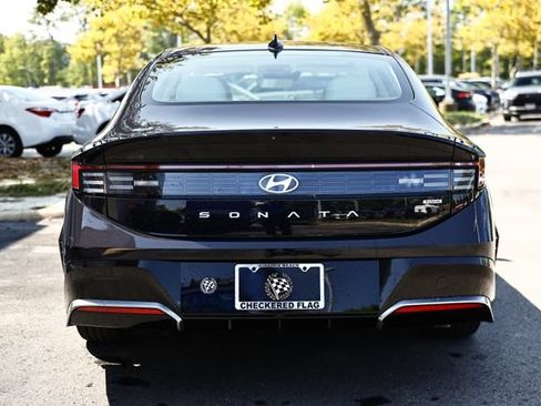 Certified 2025 Hyundai Sonata SEL FWD image 9