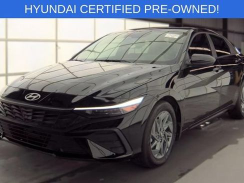 Used 2025 Hyundai Elantra Hybrid FWD image 1