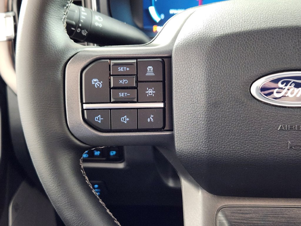 New 2026 Ford F350 Lariat w/ Tremor Off-Road Package AWD/4WD image 18
