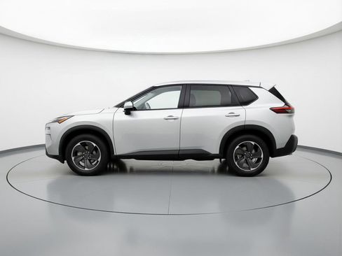 Used 2025 Nissan Rogue SV FWD image 5