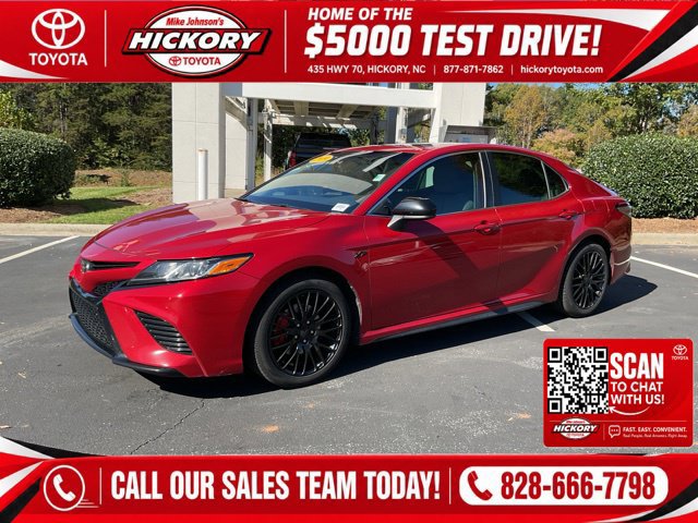 Used 2019 Toyota Camry SE FWD image 1