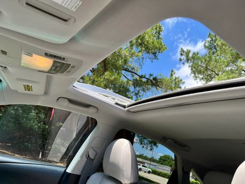 Used 2013 Lexus RX 350 FWD w/ Premium Pkg image 19