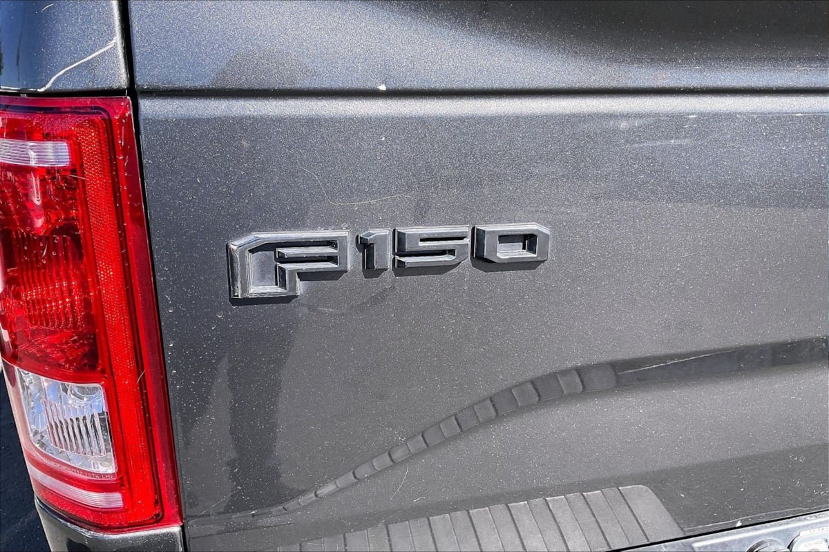 Used 2016 Ford F150 XLT w/ Equipment Group 301A Mid RWD image 8