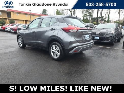 Used 2024 Nissan Kicks S image 7
