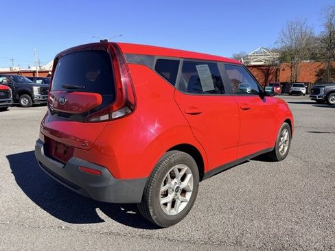 Used 2021 Kia Soul S image 3
