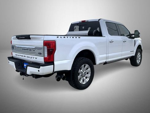 Used 2017 Ford F250 Platinum w/ Platinum Ultimate Package image 5