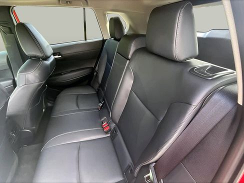 Used 2024 Toyota Corolla Cross XLE w/ Convenience Package AWD/4WD image 20