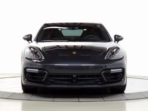 Used 2020 Porsche Panamera GTS image 12