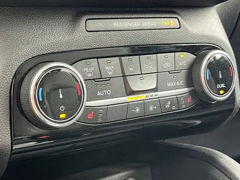 Used 2022 Ford Escape SEL w/ Technology Package FWD image 29