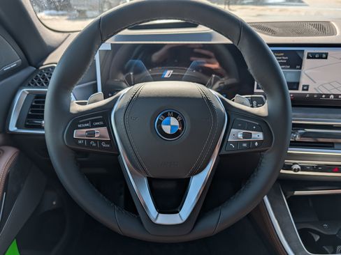 New 2026 BMW X5 xDrive50e image 9