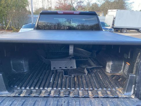 Used 2023 Chevrolet Silverado 1500 Custom image 23