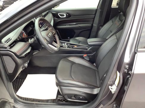 Certified 2024 Jeep Compass Trailhawk w/ Trailhawk Convenience Group image 10