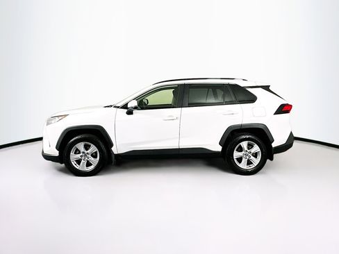 Used 2019 Toyota RAV4 XLE FWD image 4