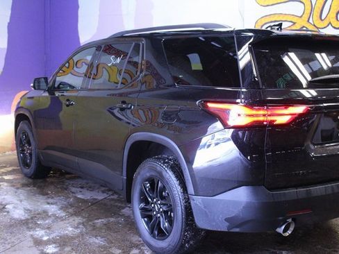 Used 2022 Chevrolet Traverse LT image 6