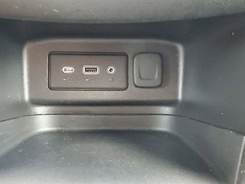 Certified 2024 Chevrolet Equinox LT w/ LPO, Floor Liner Package FWD image 33