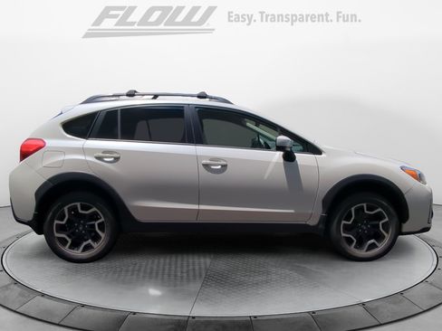 Used 2017 Subaru Crosstrek 2.0i Premium AWD/4WD image 10