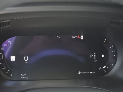 Used 2023 Volvo XC60 B5 Ultimate w/ Climate Package FWD image 24