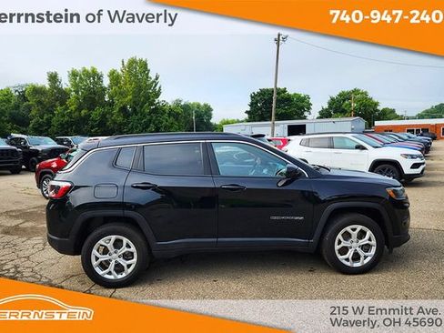 Used 2024 Jeep Compass Latitude AWD/4WD image 21