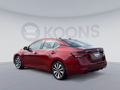 Used 2021 Nissan Sentra SV w/ SV Premium Package FWD image 4