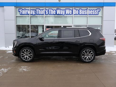 New 2026 GMC Acadia Denali Ultimate w/ LPO, Floor Liner Package image 7