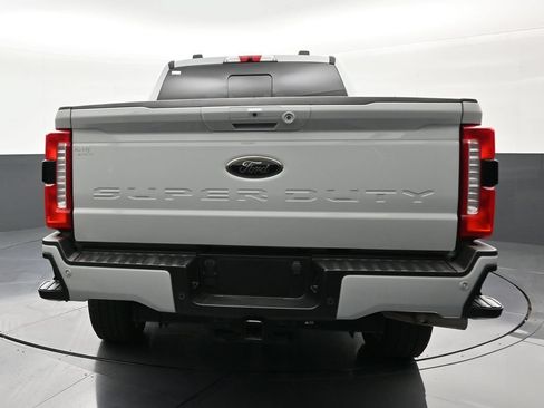 Used 2025 Ford F250 Lariat w/ Lariat Ultimate Package AWD/4WD image 4