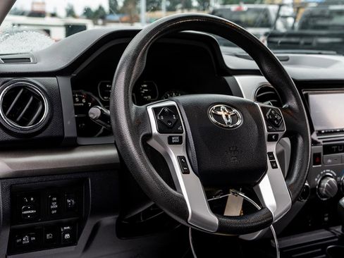 Used 2018 Toyota Tundra SR5 image 23