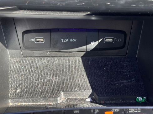 Used 2023 Hyundai Tucson Limited image 34