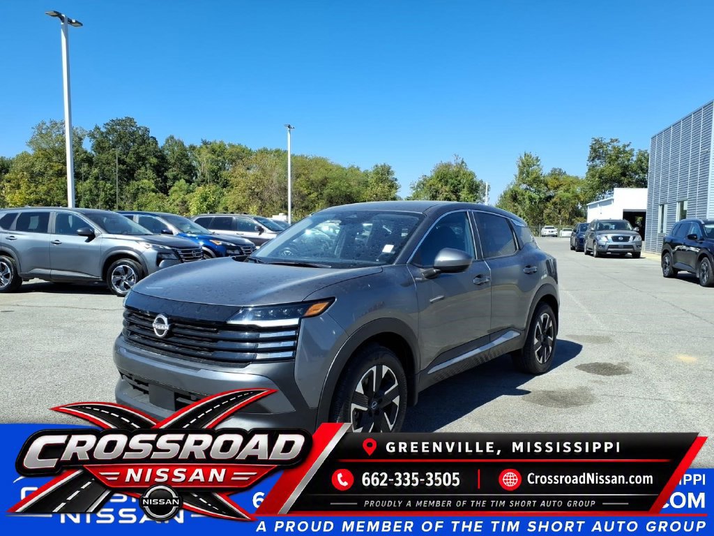 Used 2025 Nissan Kicks SV w/ Illumination Package AWD/4WD image 1