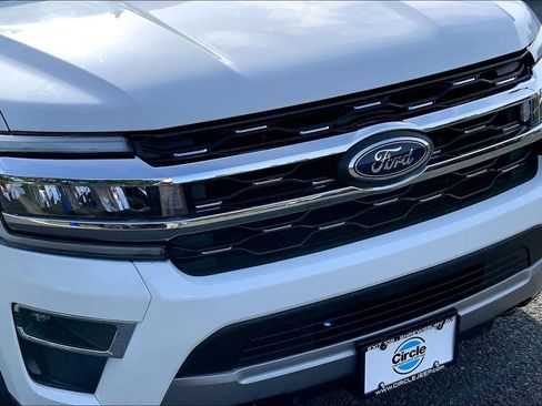 Used 2022 Ford Expedition Limited AWD/4WD image 30