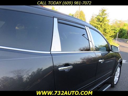 Used 2016 Chevrolet Traverse LT w/ Style and Technology Package AWD/4WD image 27