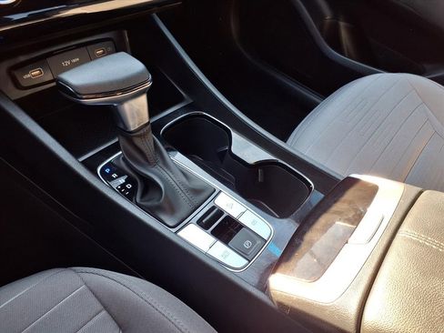 Used 2024 Hyundai Santa Cruz SE image 19