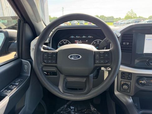 Used 2021 Ford F150 XLT AWD/4WD image 11