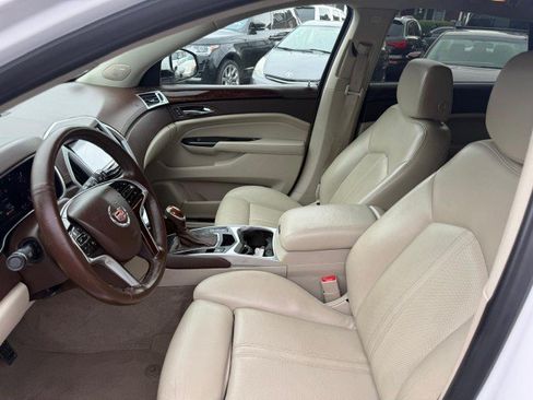 Used 2016 Cadillac SRX Luxury w/ Driver Awareness Package FWD image 7