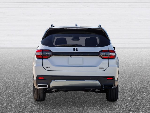 New 2026 Honda Pilot Touring image 3