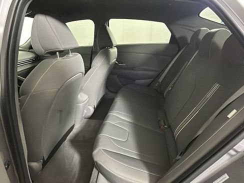 Used 2025 Hyundai Elantra Sport FWD image 26