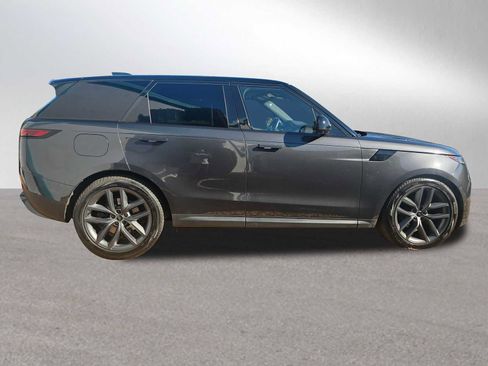 Used 2024 Land Rover Range Rover Sport SE image 6