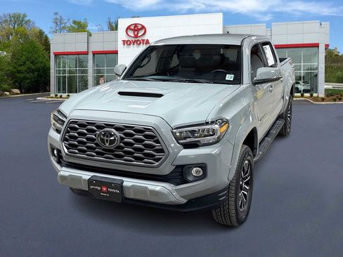 Certified 2022 Toyota Tacoma TRD Sport image 1