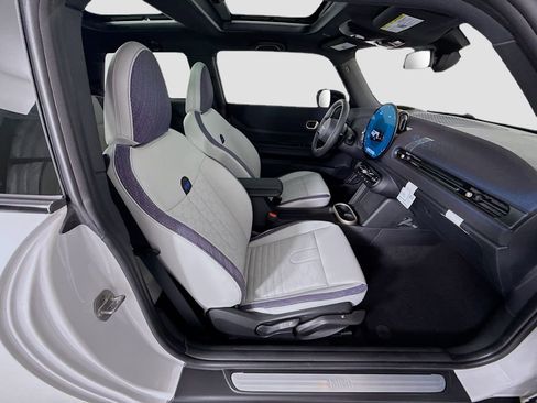 New 2026 MINI Cooper 2-Door Hardtop image 21