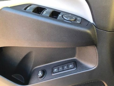 Used 2019 Chevrolet Equinox Premier image 29