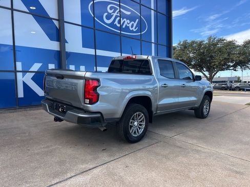 Used 2023 Chevrolet Colorado LT w/ LT Convenience Package II image 8