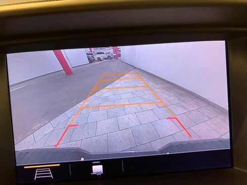 Used 2022 Chevrolet Colorado Z71 image 13