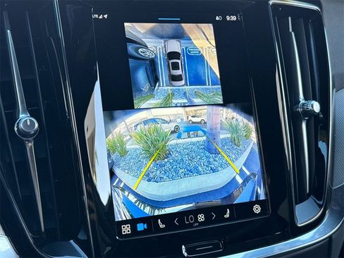 Certified 2024 Volvo S60 B5 Plus image 18