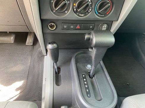 Used 2008 Jeep Wrangler Unlimited Rubicon w/ PWR Convenience Group AWD/4WD image 28